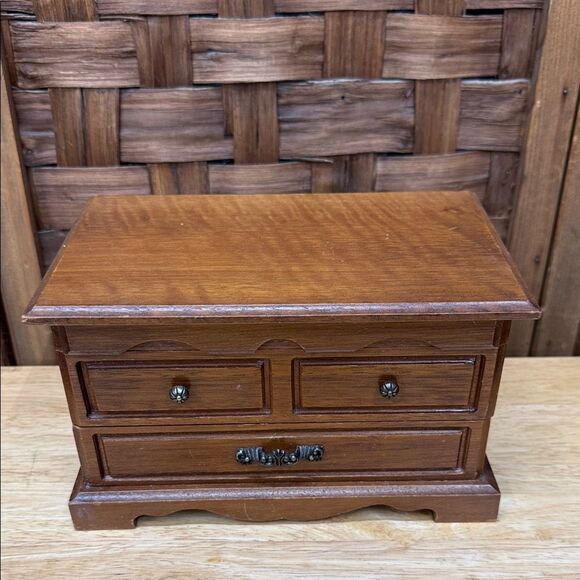 Accessories - Wooden Jewelry Box Musical with Drawers